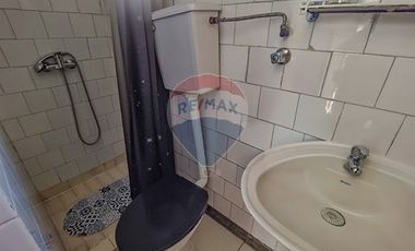 Casa con carácter y doble altura en Vitacura