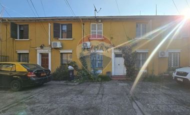 Pasaje cerrado en Barrio Suarez Mujica