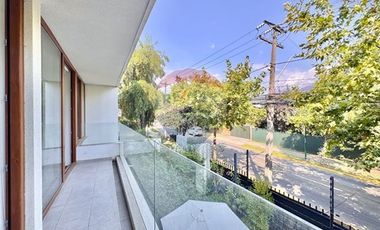 Dúplex con excelente ubicación-Patio Privado