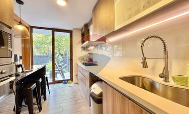 Dúplex con excelente ubicación-Patio Privado