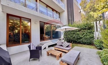 Dúplex con excelente ubicación-Patio Privado