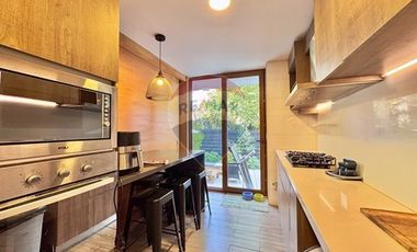 Dúplex con excelente ubicación-Patio Privado