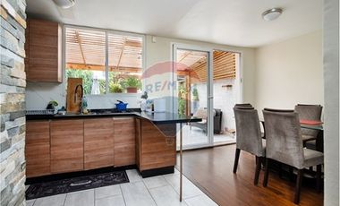 OPORTUNIDAD CASA 2DORM+2BAÑOS+2 ESTAC