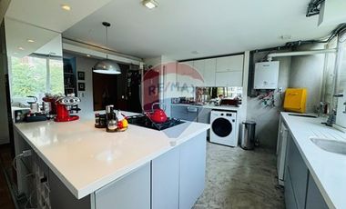 Gran departamento iluminado en Ricardo Lyon