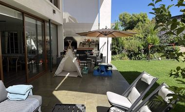 Casa en Arriendo en Avenida La Dehesa y Avenida el Parque