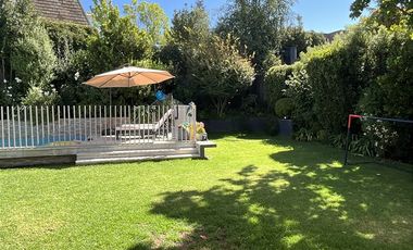 Casa en Arriendo en Avenida La Dehesa y Avenida el Parque