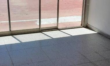 Venta Monte Grande vivienda 4 amb en planta alta y 2 locales en planta baja