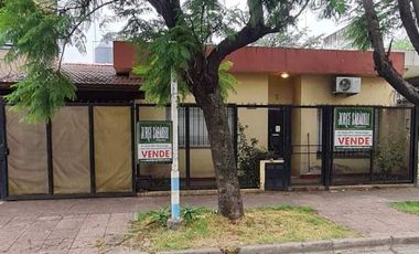 Casa en venta en Ramos Mejia Sur