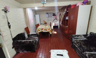 Casa en venta en LA GRANJA