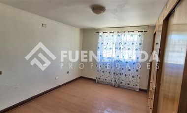 Casa en Arriendo en Santa Clara / Varas Mena