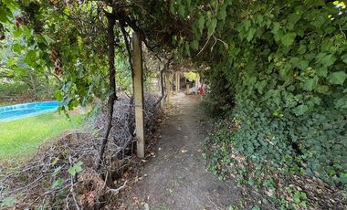 Casa en venta c/ estacionamiento en Rengo