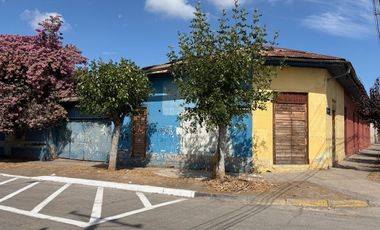 Casa en venta c/ estacionamiento en Rengo