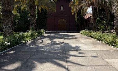 Casa en venta c/ estacionamiento en Rengo