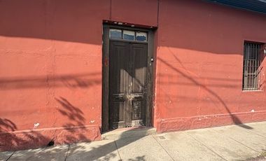 Casa en venta c/ estacionamiento en Rengo
