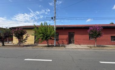 Casa en venta c/ estacionamiento en Rengo