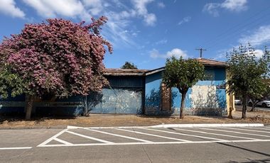 Casa en venta c/ estacionamiento en Rengo