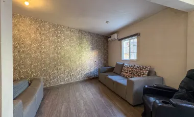 CASA EN VENTA TOTALMENTE EQUIPADA EN RESIDENCIAL SENDEROS !!!
