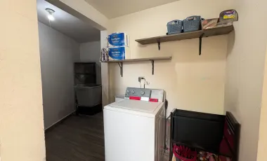 CASA EN VENTA TOTALMENTE EQUIPADA EN RESIDENCIAL SENDEROS !!!
