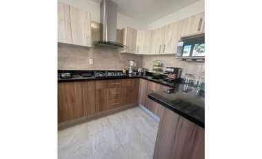 EN VENTA CASA NUEVA Y MODERNA CON SEGURIDAD EN EMILIANO ZAPATA