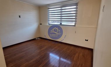 Casa 4H en venta, Parque Inglés