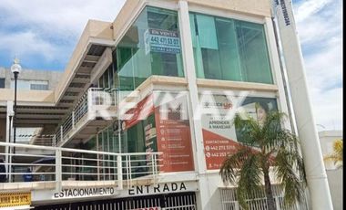 LOCAL EN RENTA PLANTA ALTA SOBRE AV. PIE DE LA CUESTA Y BLVD. BERNARDO QUINTANA. - (3)
