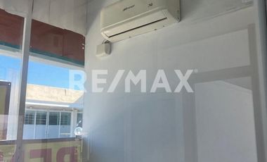 LOCAL EN RENTA PLANTA ALTA SOBRE AV. PIE DE LA CUESTA Y BLVD. BERNARDO QUINTANA. - (3)