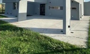 Casa  2 dormitorios- Cocina - Comedor - Patio - APTA CREDITO -  Parrillero, Ibarlucea Santa Fe