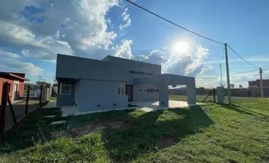 Casa  2 dormitorios- Cocina - Comedor - Patio - APTA CREDITO -  Parrillero, Ibarlucea Santa Fe