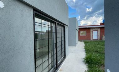 Casa  2 dormitorios- Cocina - Comedor - Patio - APTA CREDITO -  Parrillero, Ibarlucea Santa Fe