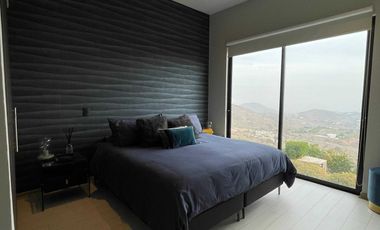 VENTA. Excelente casa moderna en parcela. 5D, 5B