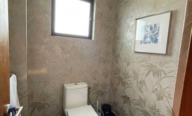 VENTA. Excelente casa moderna en parcela. 5D, 5B