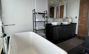 VENTA. Excelente casa moderna en parcela. 5D, 5B