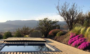 Casa Moderna, Domótica, Autosustentable, Ideal para Familia. Excelentes vistas.