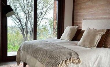 Casa Moderna, Domótica, Autosustentable, Ideal para Familia. Excelentes vistas.