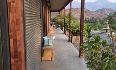 Casa Moderna, Domótica, Autosustentable, Ideal para Familia. Excelentes vistas.