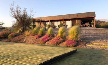 Casa Moderna, Domótica, Autosustentable, Ideal para Familia. Excelentes vistas.