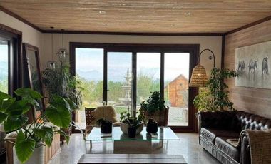 Casa Moderna, Domótica, Autosustentable, Ideal para Familia. Excelentes vistas.