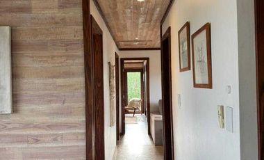 Casa Moderna, Domótica, Autosustentable, Ideal para Familia. Excelentes vistas.