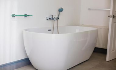 VENTA AMOBLADA Casa de 500 mts2  en parcela 8.500 mts2.