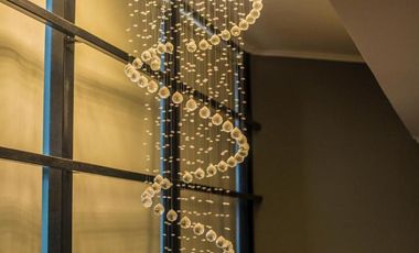 VENTA AMOBLADA Casa de 500 mts2  en parcela 8.500 mts2.