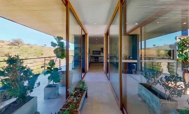 Casa Moderna Espectaculares Vistas Al Valle. Con OBRA GUESA LISTA PARA AMPLIAR EN SEGUNDO NIVEL.