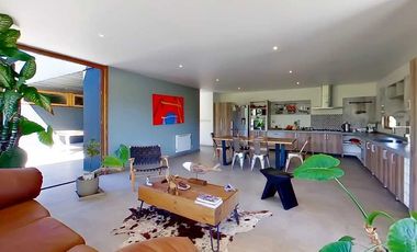 Casa Moderna Espectaculares Vistas Al Valle. Con OBRA GUESA LISTA PARA AMPLIAR EN SEGUNDO NIVEL.