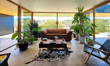 Casa Moderna Espectaculares Vistas Al Valle. Con OBRA GUESA LISTA PARA AMPLIAR EN SEGUNDO NIVEL.