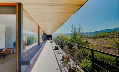 Casa Moderna Espectaculares Vistas Al Valle. Con OBRA GUESA LISTA PARA AMPLIAR EN SEGUNDO NIVEL.