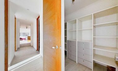 Moderna casa en parcela, hermosas vistas. 3D, 3B. Piscina.