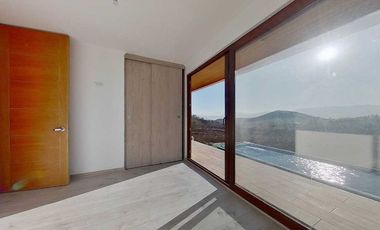 Moderna casa en parcela, hermosas vistas. 3D, 3B. Piscina.