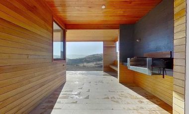 Moderna casa en parcela, hermosas vistas. 3D, 3B. Piscina.