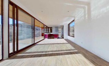 Moderna casa en parcela, hermosas vistas. 3D, 3B. Piscina.