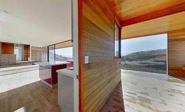 Moderna casa en parcela, hermosas vistas. 3D, 3B. Piscina.