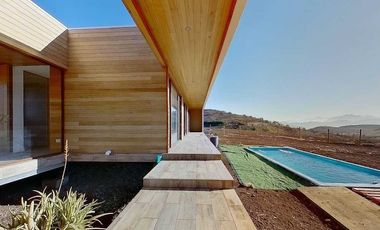 Moderna casa en parcela, hermosas vistas. 3D, 3B. Piscina.